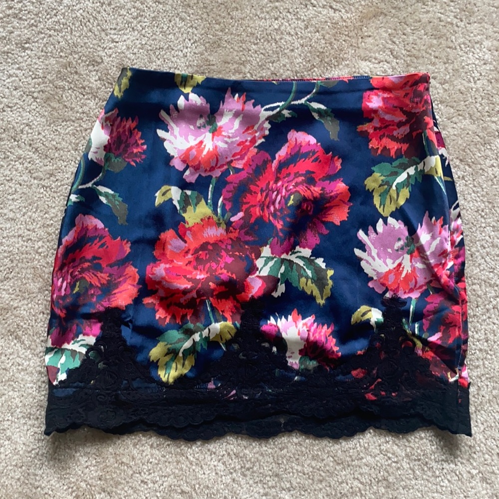 Satin colorful mini skirt
